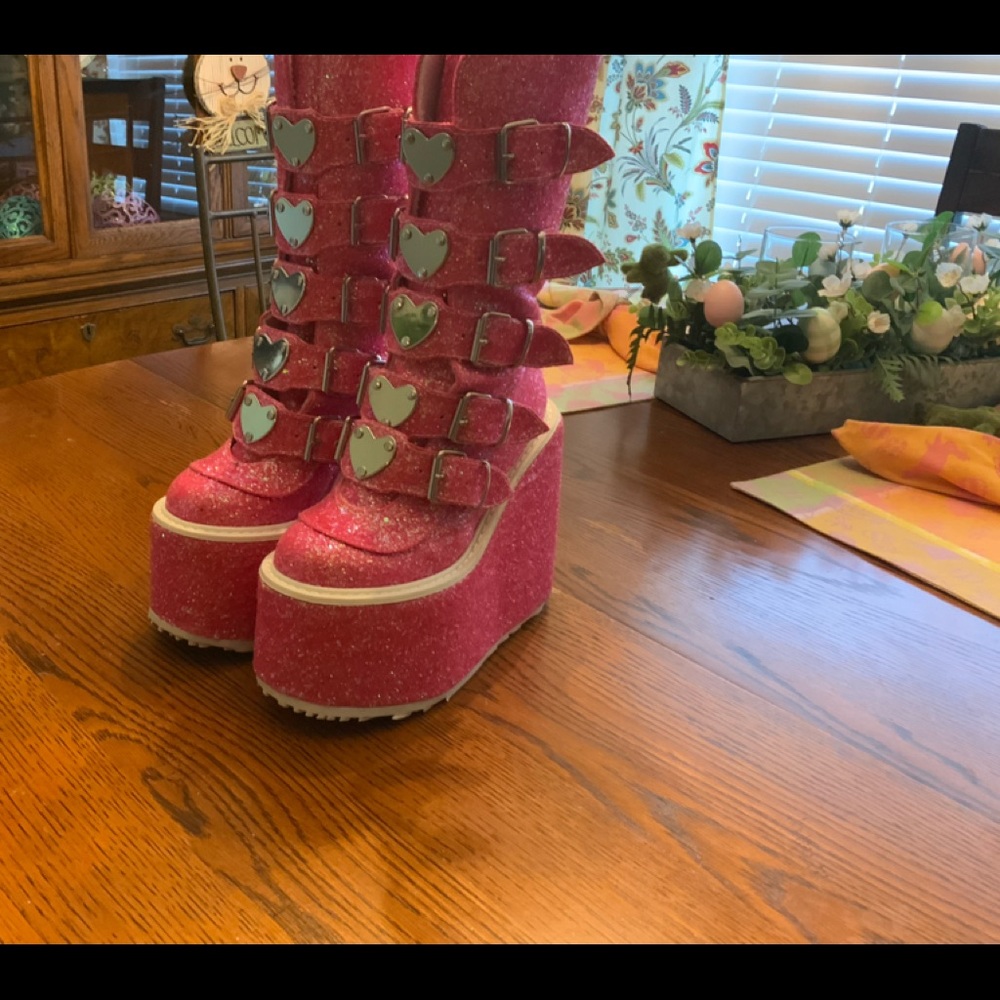Candy lovesick trinity boots